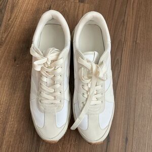 Universal Thread Cream White Retro Sneakers Gum Sole Lace Up Sz 12 Neutral